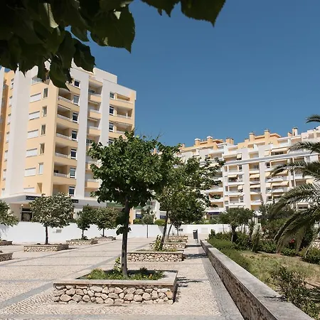 Apartment Do Jardim Parede